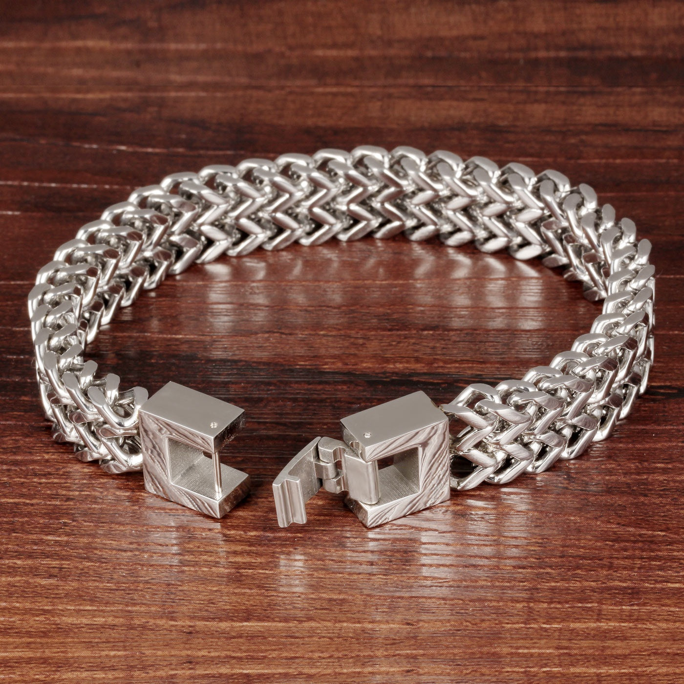 Venom Link Titanium Bracelet – 12mm